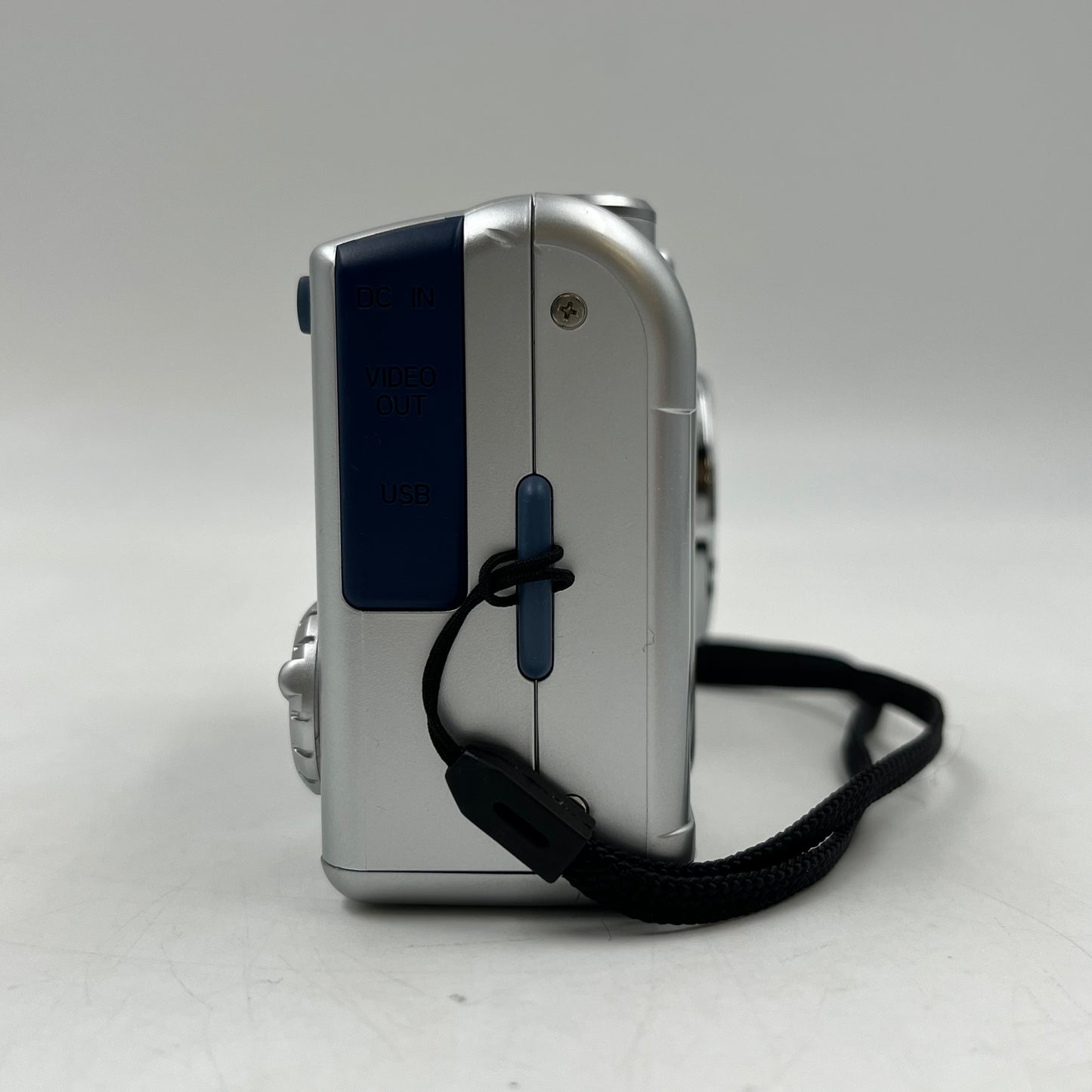 Visioneer MX 230 2MP Digital Camera