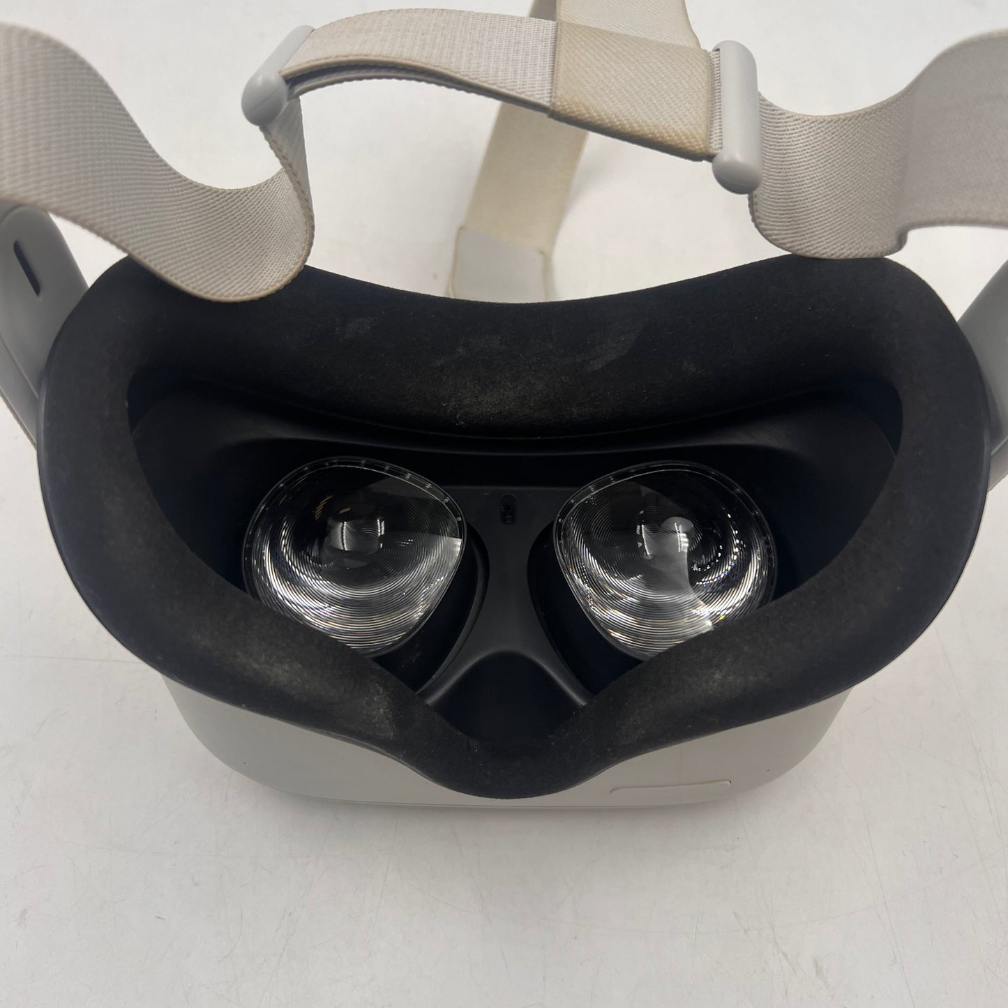 Meta Quest 2 64GB Standalone All-in-One VR Headset KW49CM