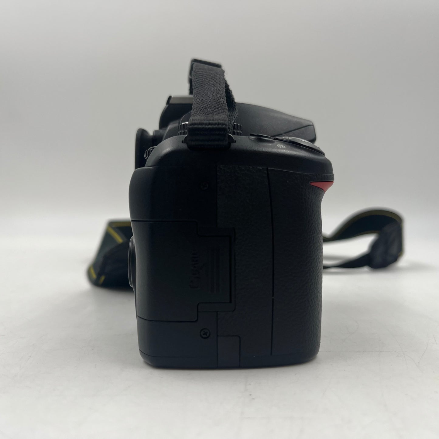 Nikon D3000 10.0MP DSLR Camera Body Only