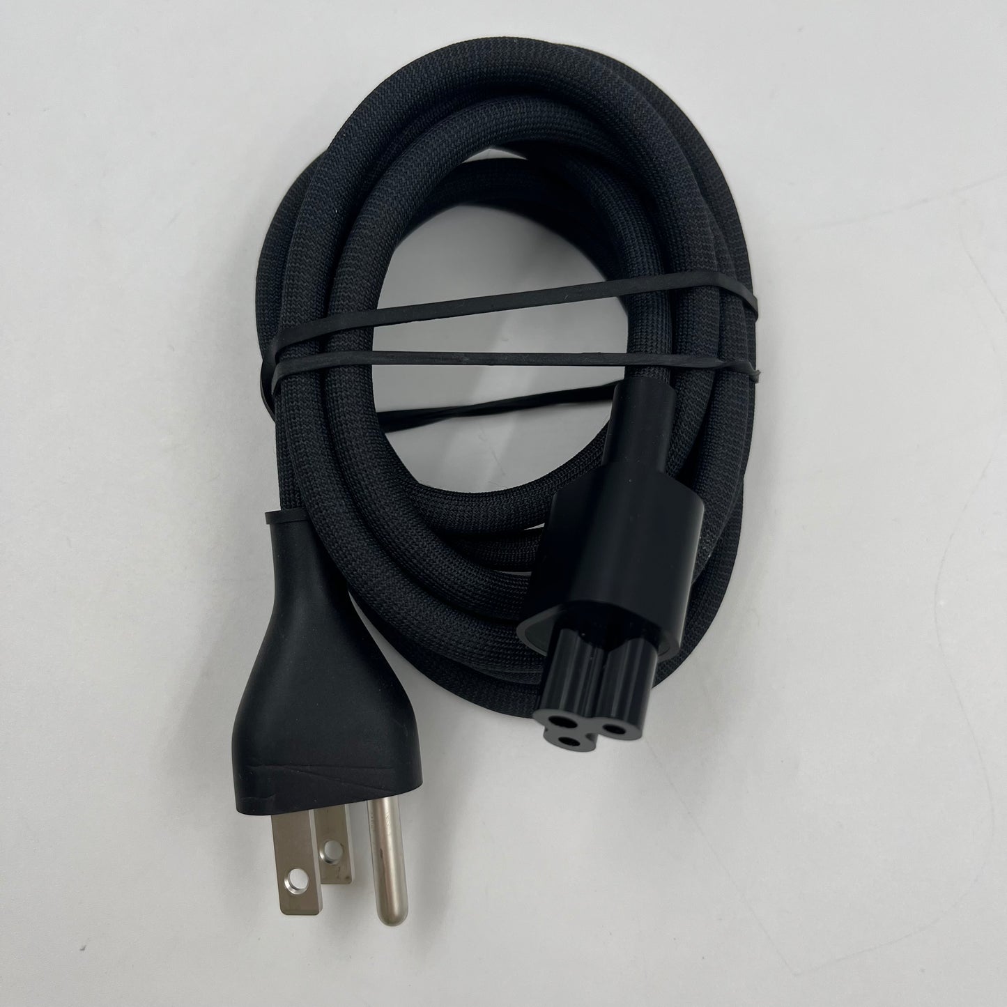 2022 Apple Mac Studio M1 Ultra 3.2GHz 128GB RAM 4TB SSD Silver A2615