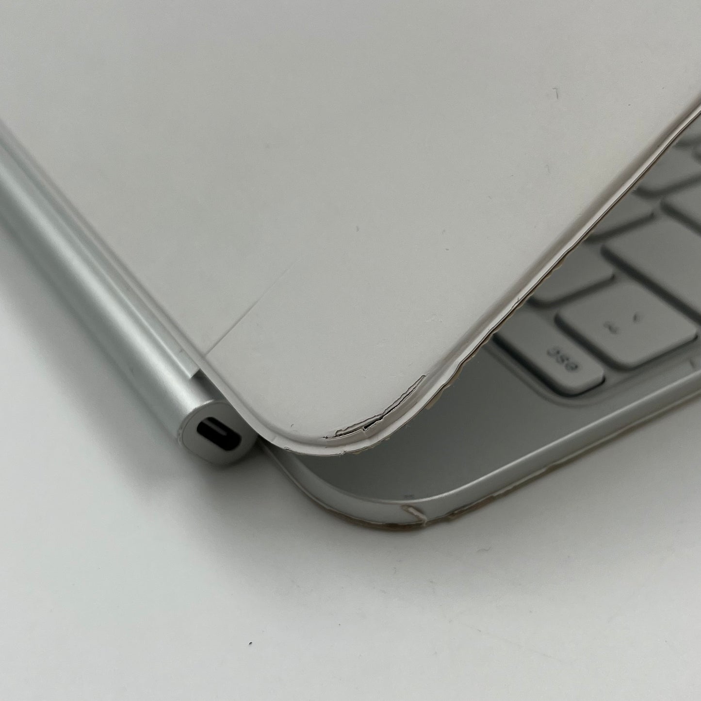 Apple Magic Keyboard for iPad Pro 11" Keyboard Folio Case White A2974