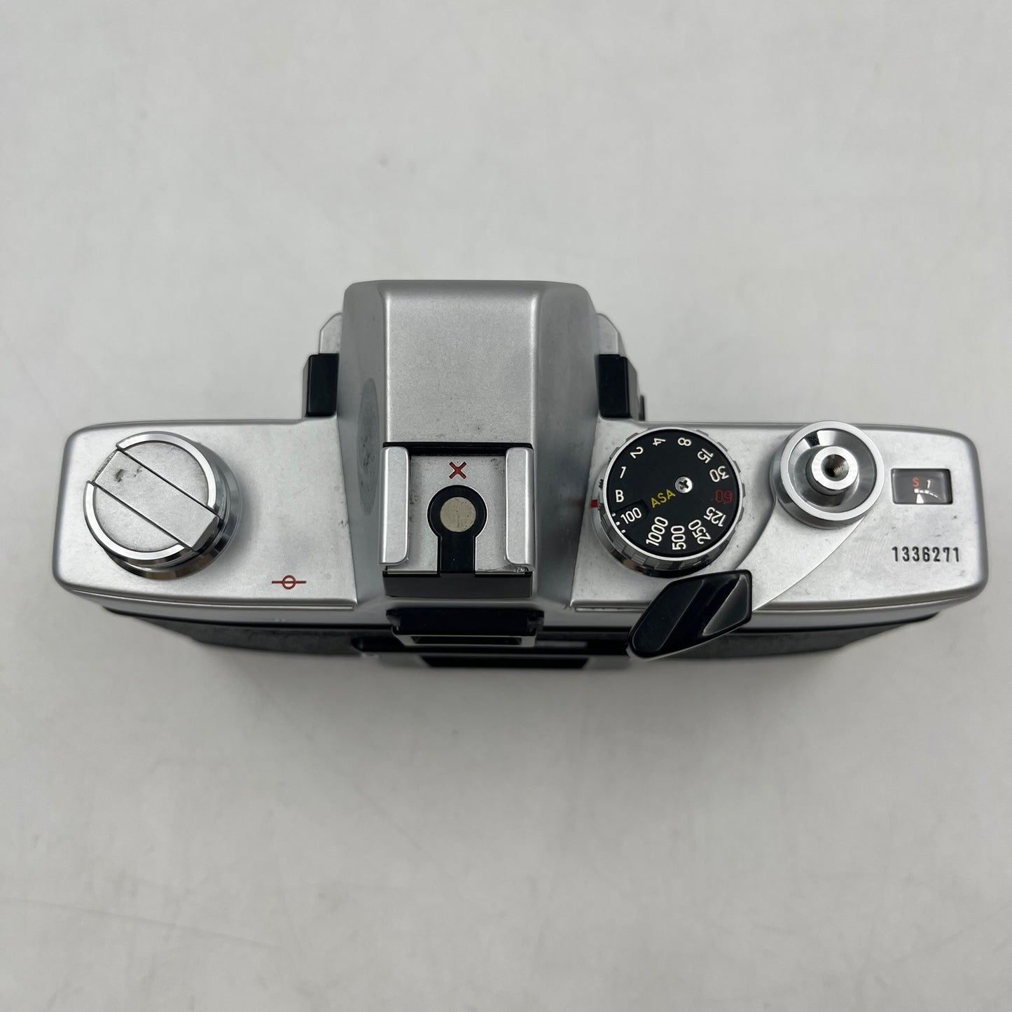 Minolta SRT 201 35MM Film Camera with 200mm Lens