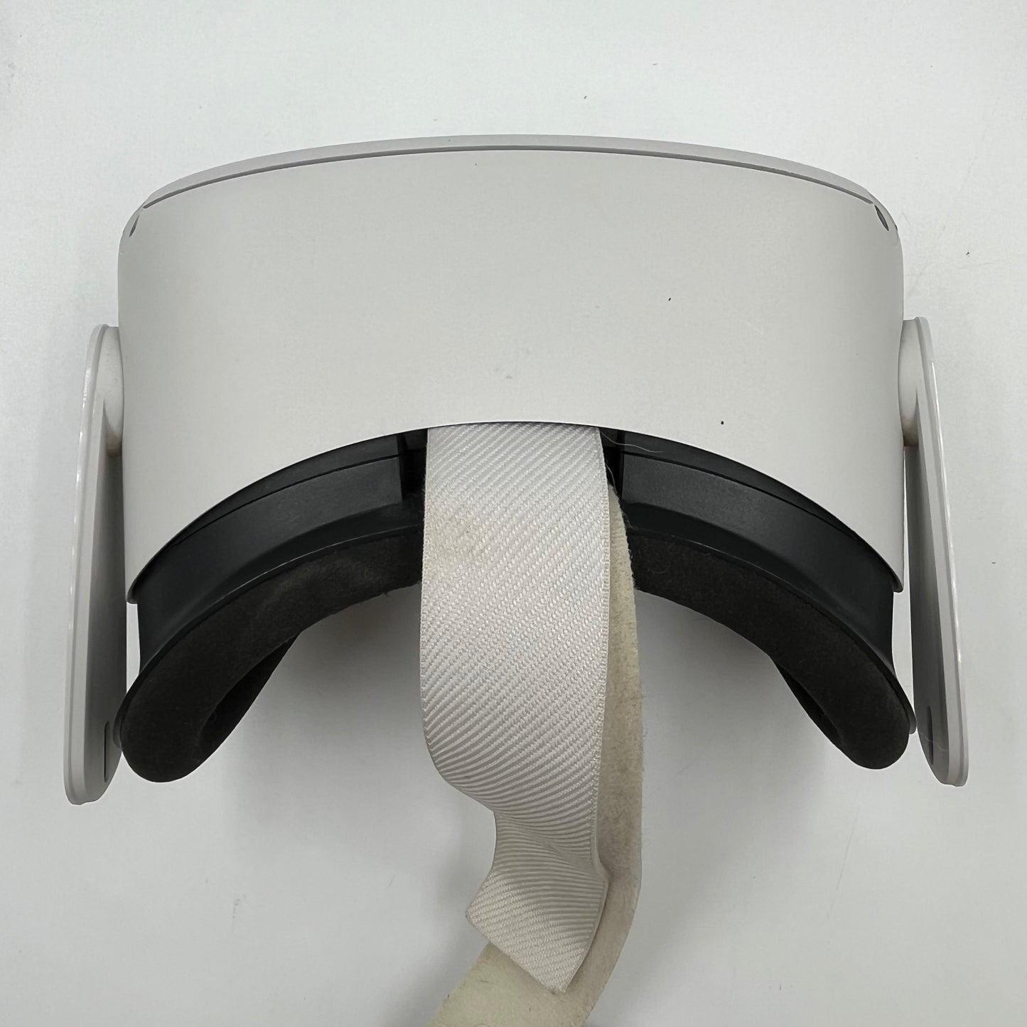 Meta Quest 2 128GB Standalone All-in-One VR Headset KW49CM