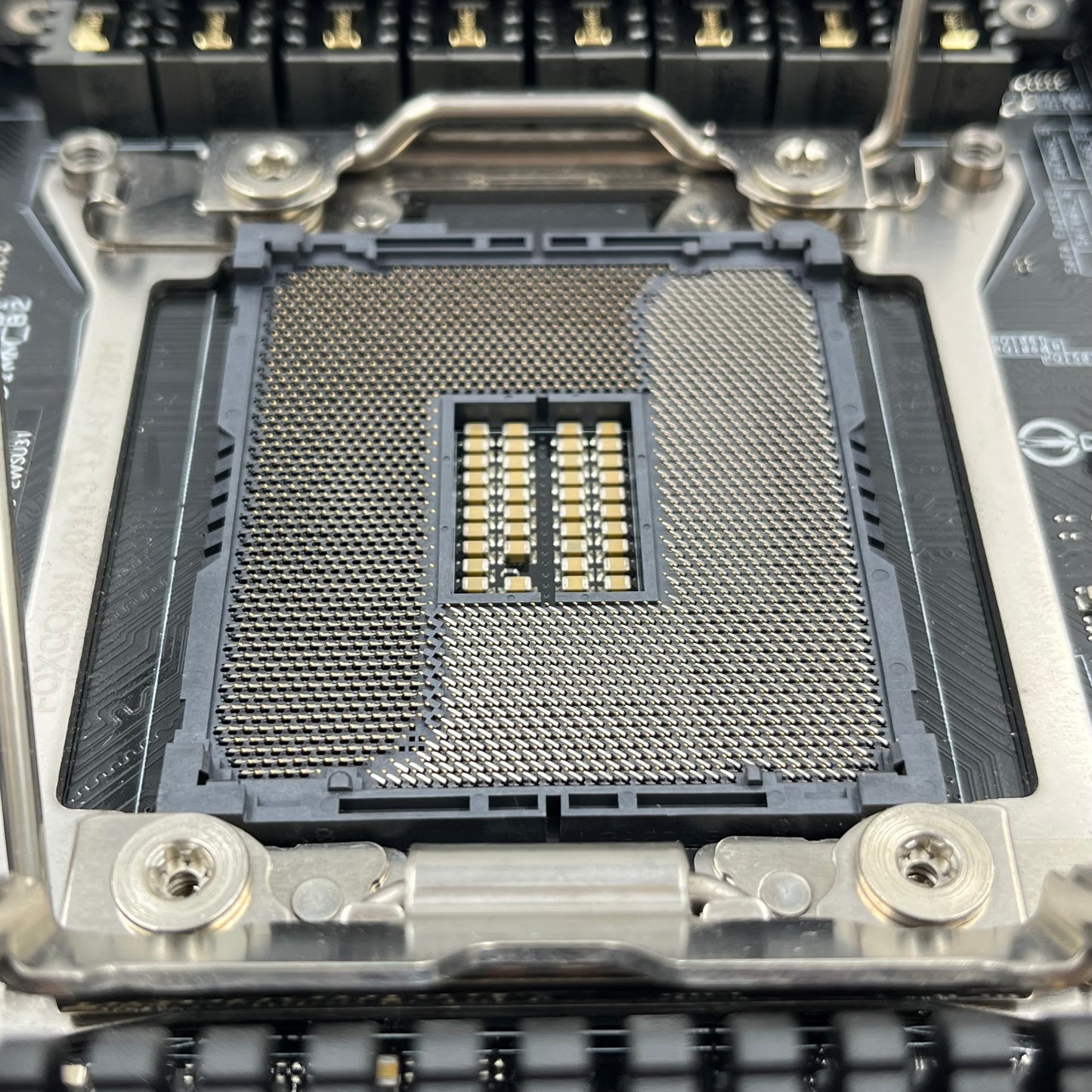 Asus X99-E WS/USB 3.1 LGA2011-V3 ATX Motherboard