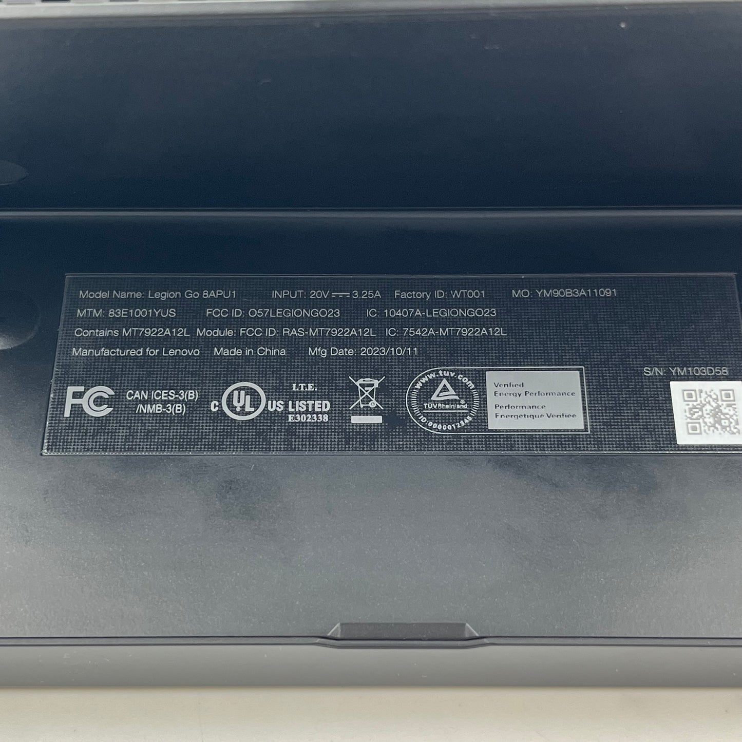 Lenovo Legion Go 8.8" AMD Ryzen Z1 Extreme 16GB 1TB Shadow Black 83E1001YUS