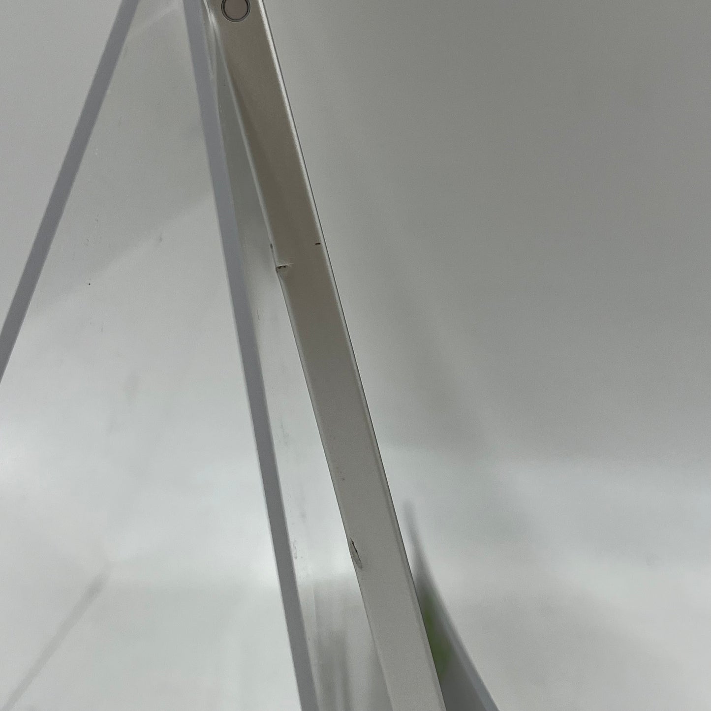 WiFi Only Apple iPad 11" (A16) 128GB Silver MD7F4LL/A