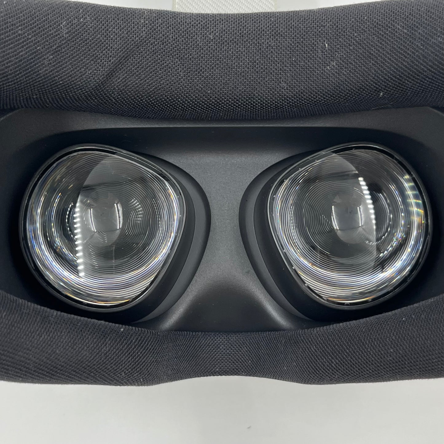 Meta Quest 3S 128GB Standalone All-in-One VR Headset P27