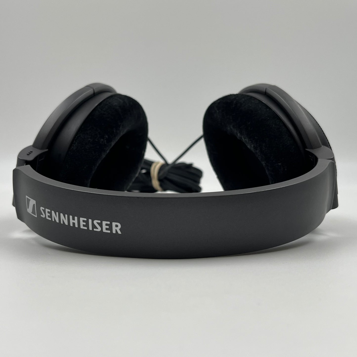 Sennheiser HD 600 Wired Over-Ear Headphones Black