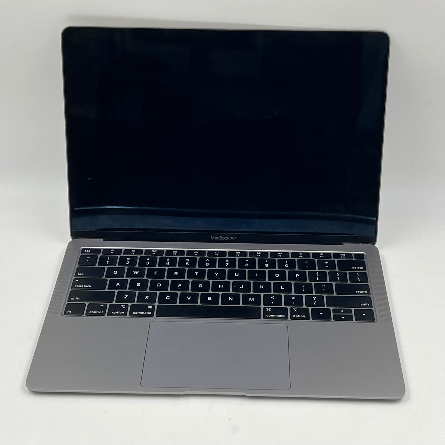 2019 Apple MacBook Air 13.3" i5 1.6GHz 8GB RAM 128GB SSD Space Gray A1932