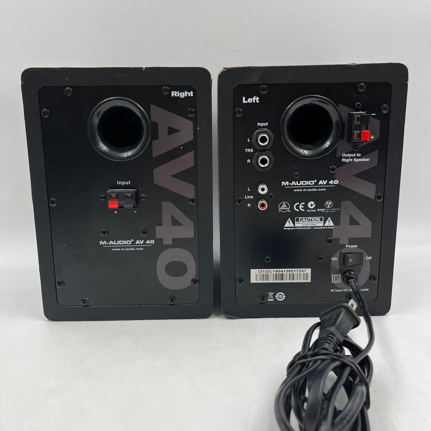 M-Audio AV 40 Studio Monitor Shelf Speakers