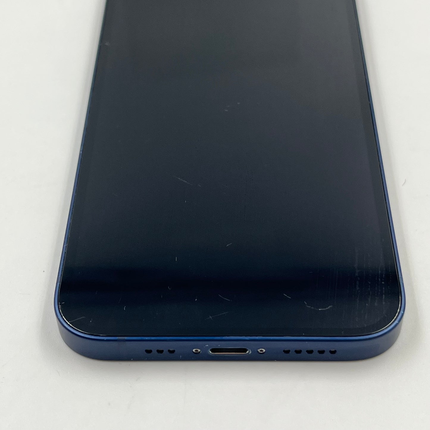Unlocked Apple iPhone 12 128GB 18.1.1 Blue NGFD3LL/A