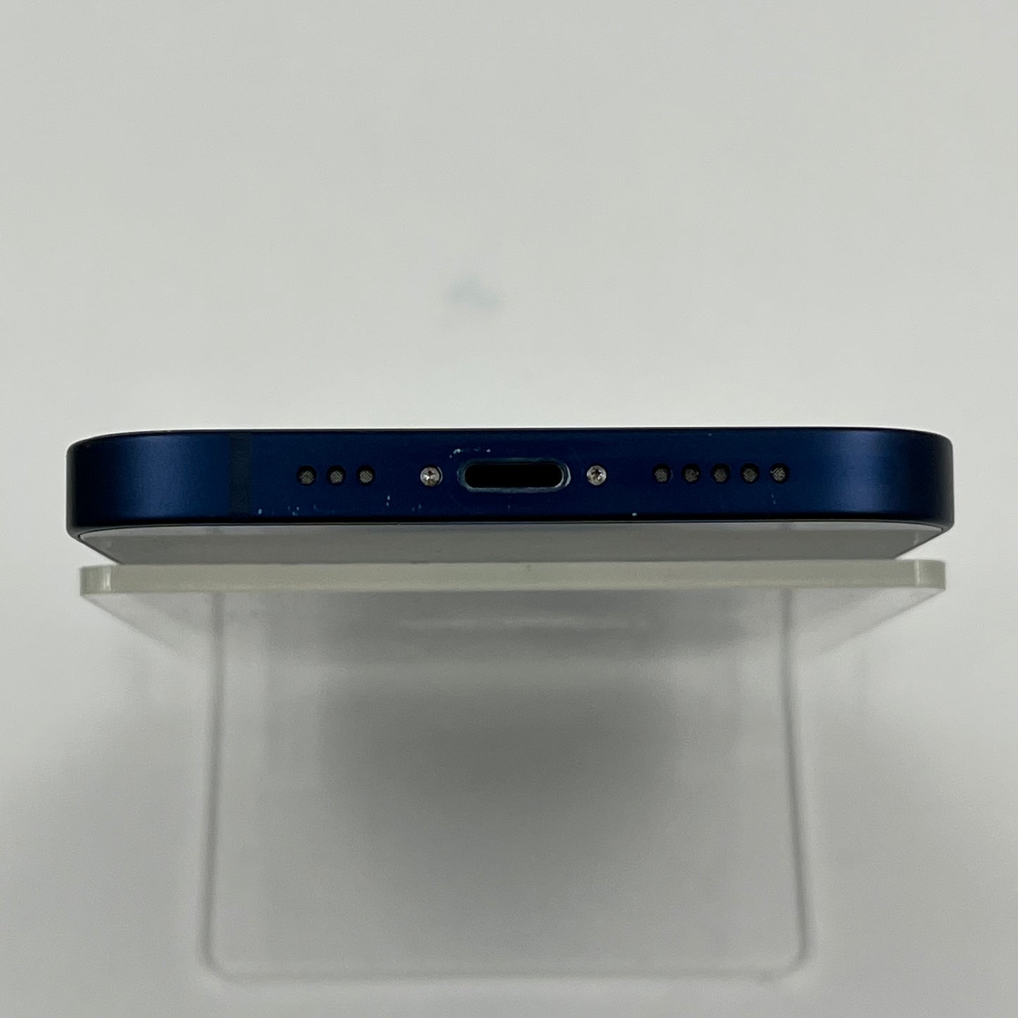 Unlocked Apple iPhone 12 128GB 18.1.1 Blue NGFD3LL/A