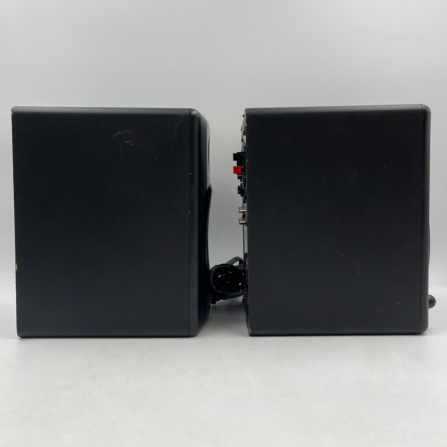 M-Audio AV 40 Studio Monitor Shelf Speakers