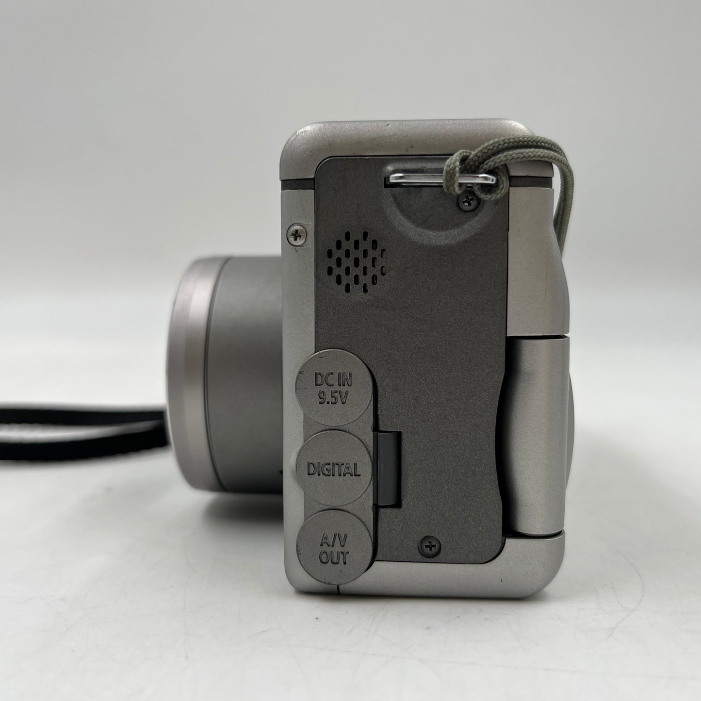 Canon PowerShot G3 4.0MP Digital Point-And-Shoot Camera