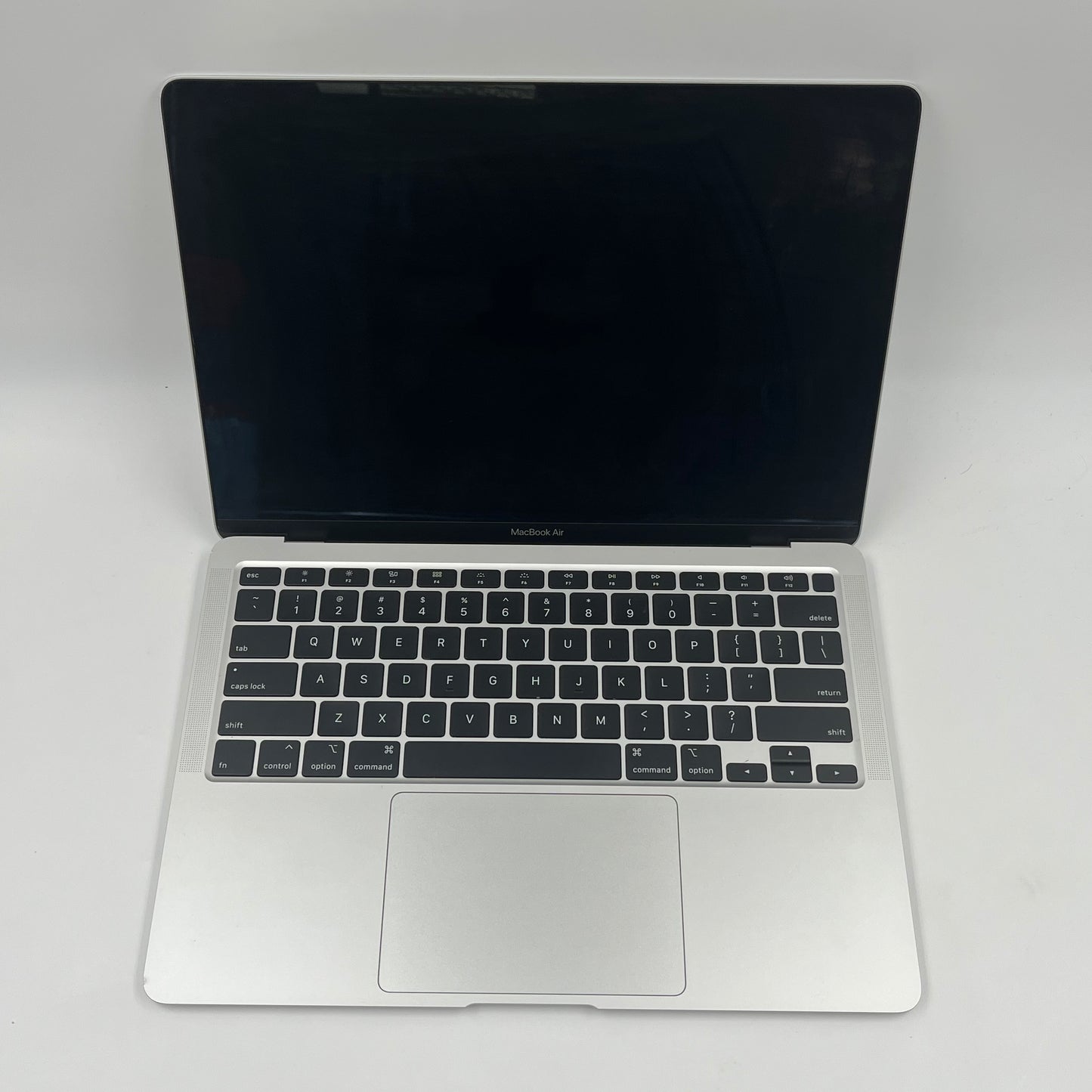2020 Apple MacBook Air 13.3" i7 1.2GHz 8GB RAM 256GB SSD Silver A2179