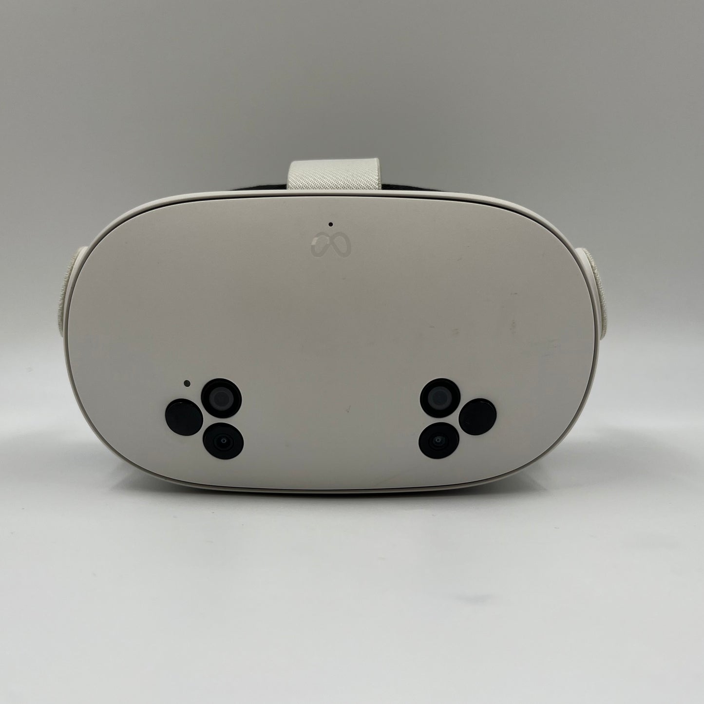 Meta Quest 3S 128GB Standalone All-in-One VR Headset P27