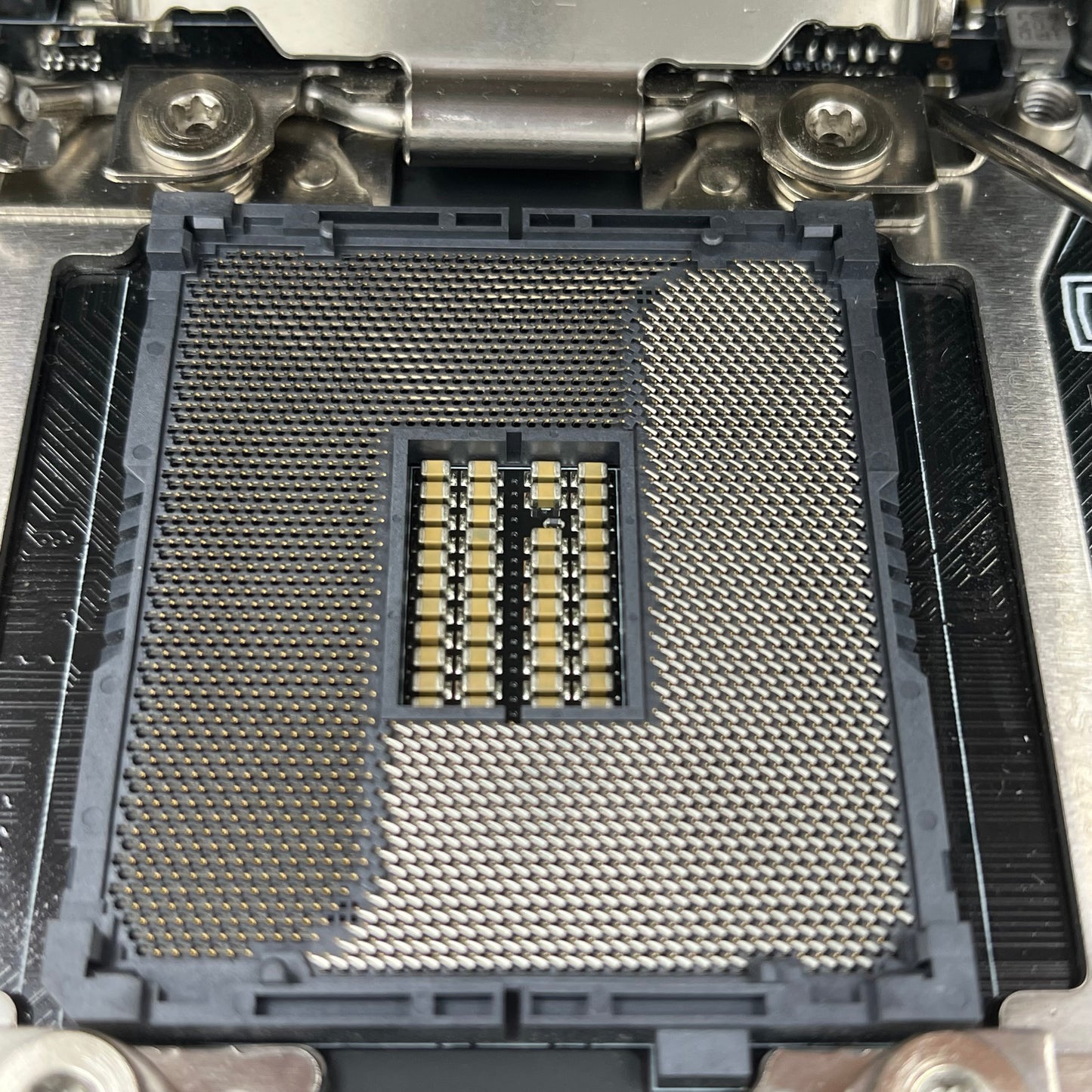Asus X99-E WS/USB 3.1 LGA2011-V3 ATX Motherboard