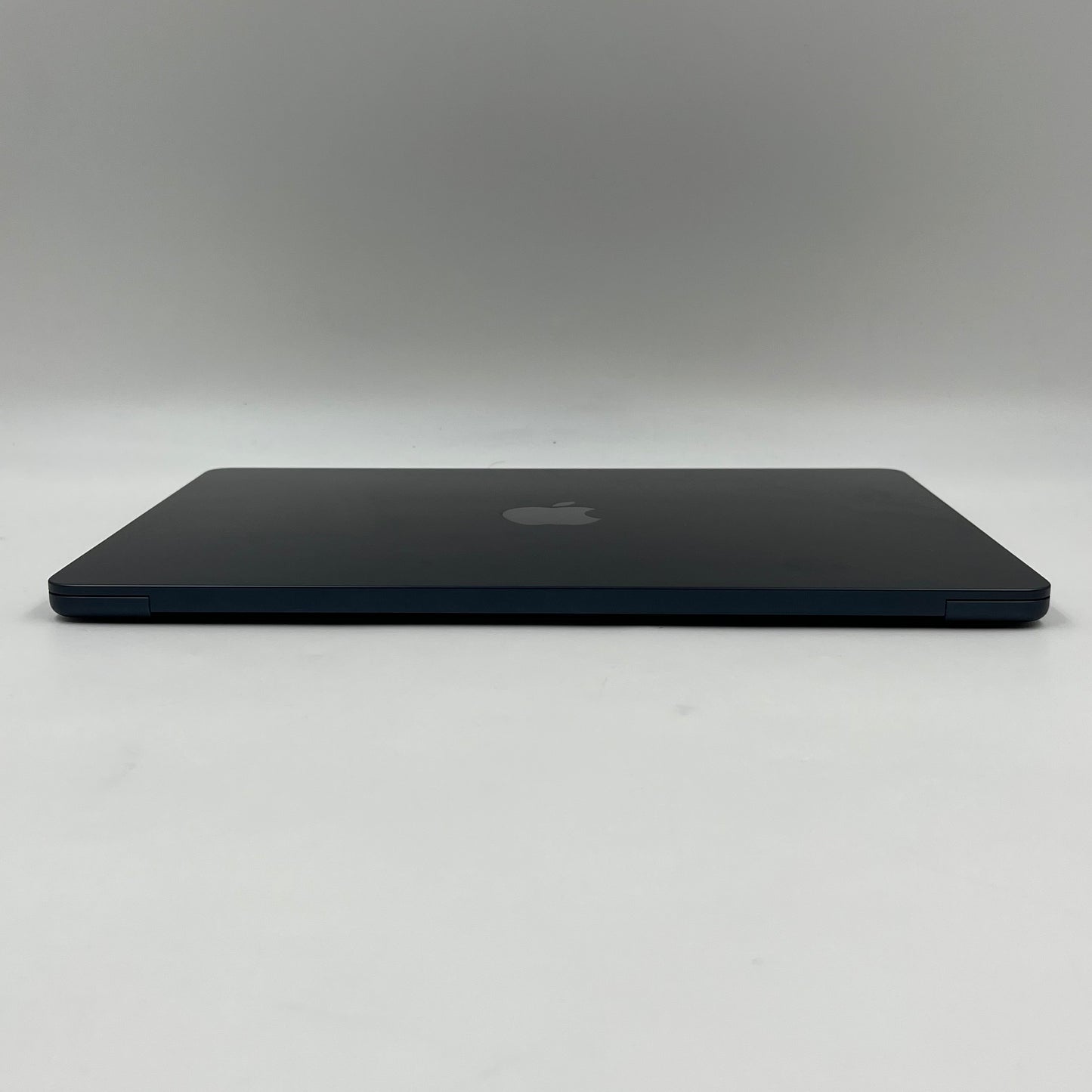 2022 Apple MacBook Air 13.6" M2 10C GPU 3.5GHz 8GB RAM 512GB SSD A2681