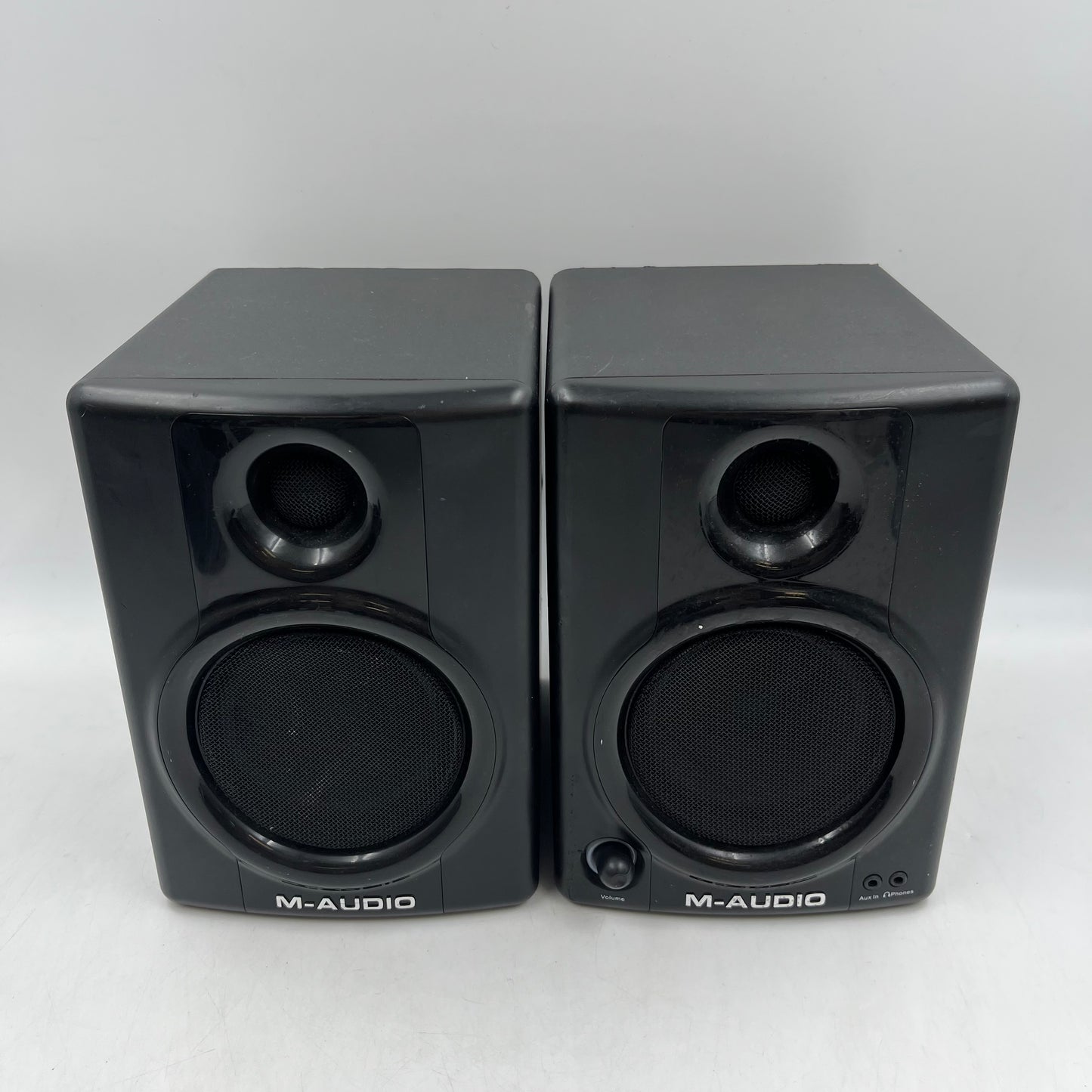 M-Audio AV 40 Studio Monitor Shelf Speakers
