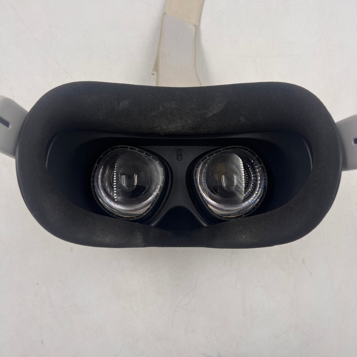 Meta Quest 2 64GB Standalone All-in-One VR Headset KW49CM