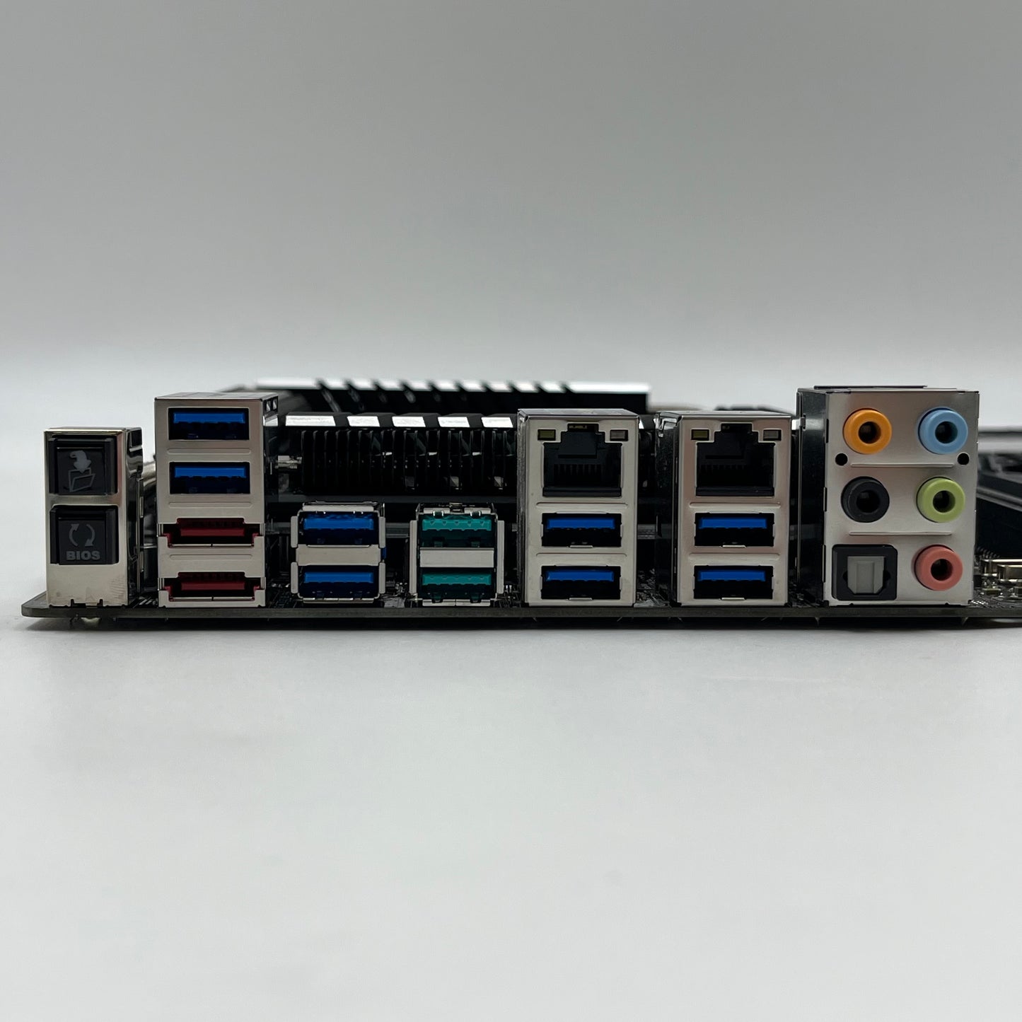 Asus X99-E WS/USB 3.1 LGA2011-V3 ATX Motherboard