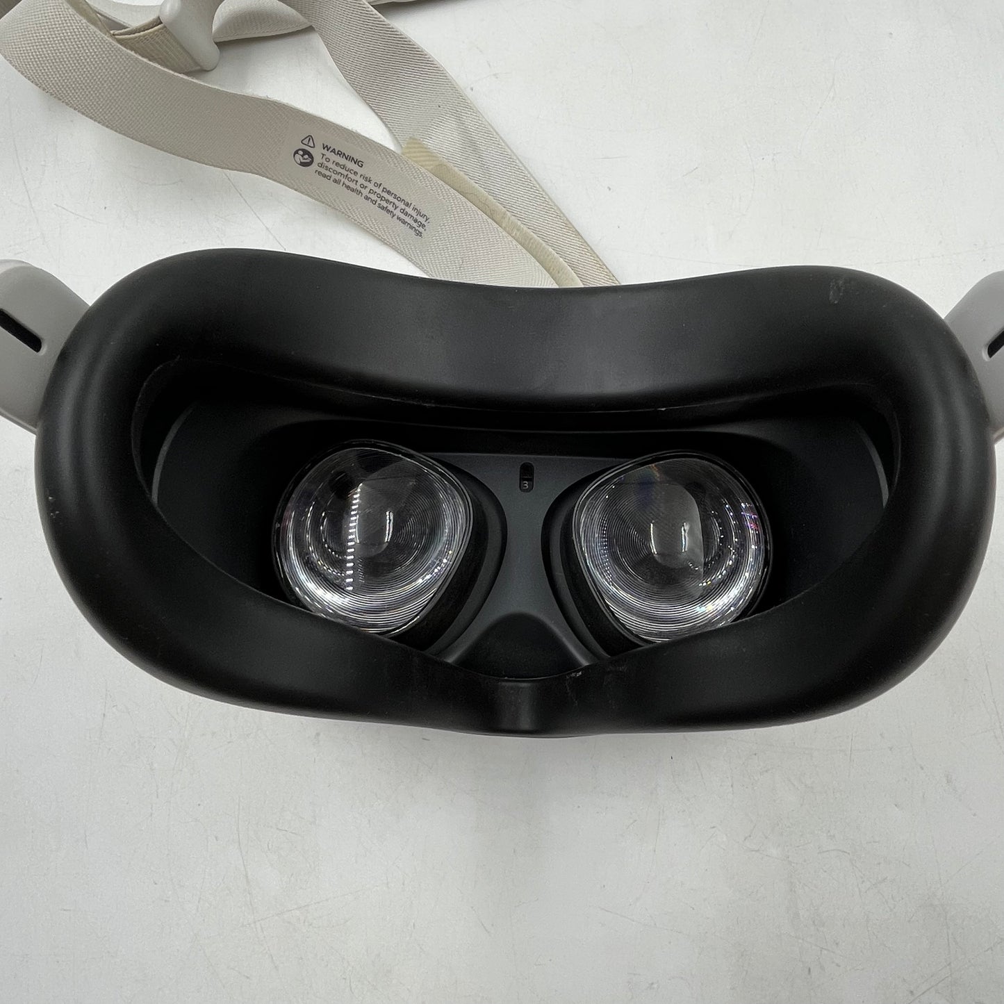 Oculus Quest 2 128GB Standalone All-in-One VR Headset KW49CM