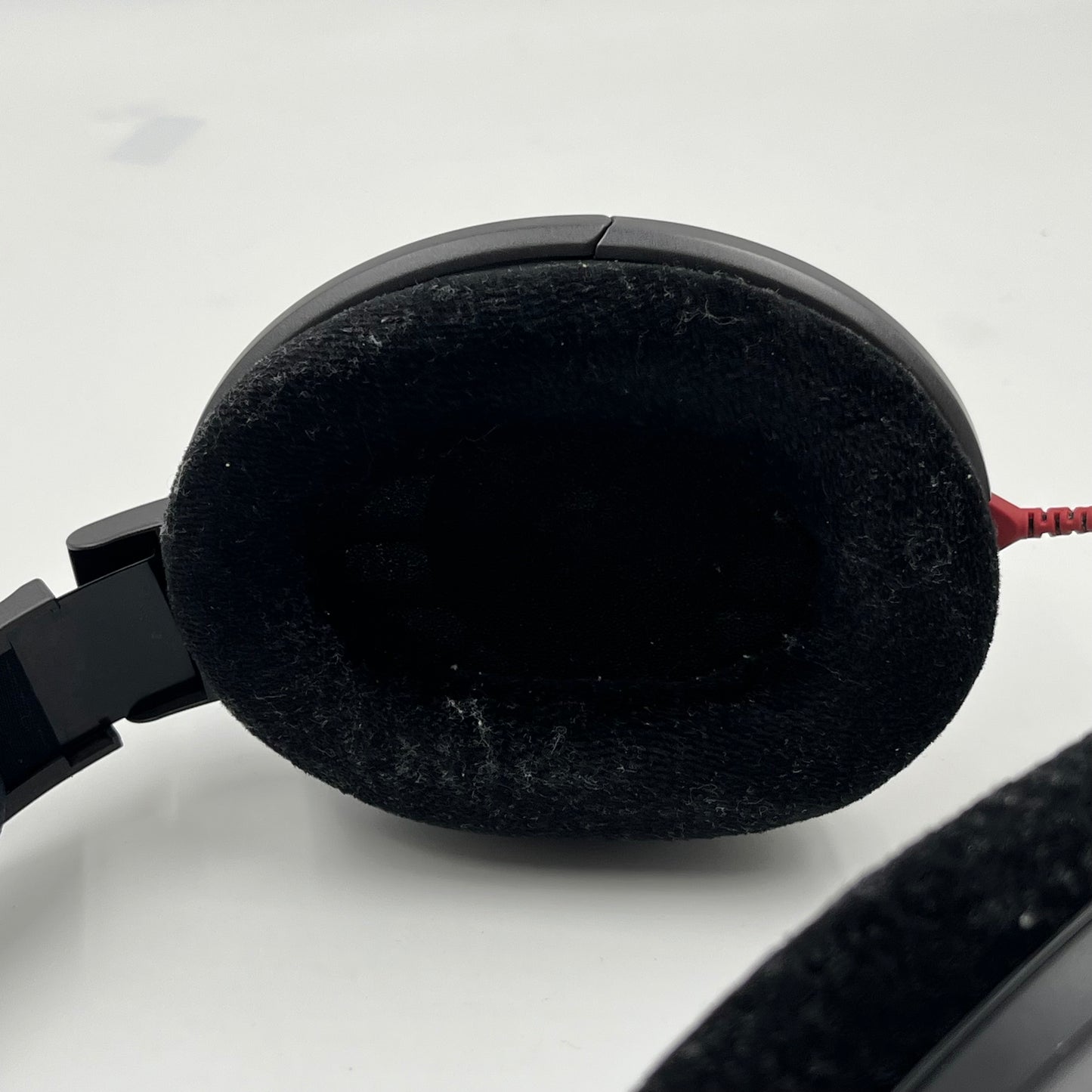 Sennheiser HD 600 Wired Over-Ear Headphones Black