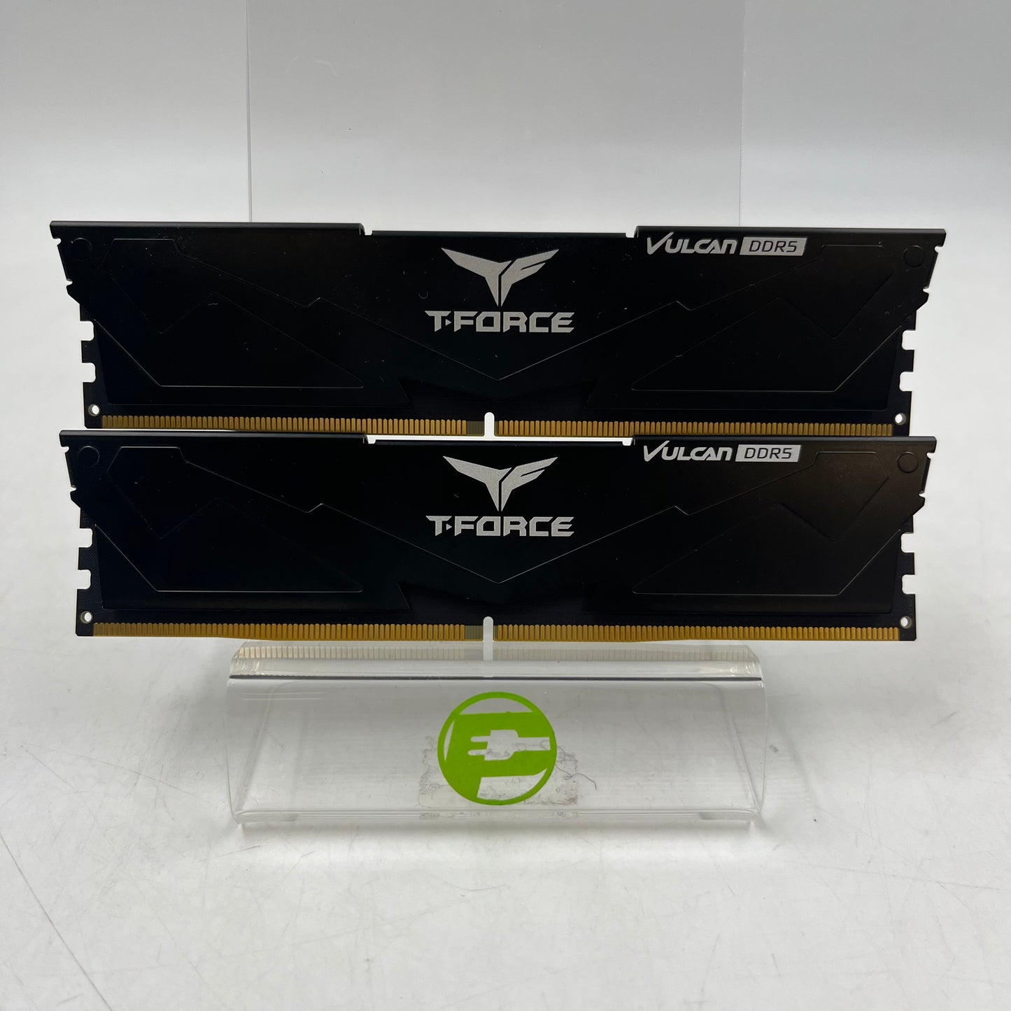 TeamGroup T-Force Vulcan 16GB (2x8GB) RAM DDR5 5200MHz FLBD516G5200HC40CBK