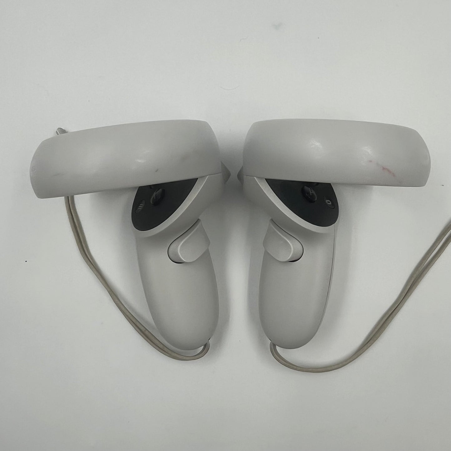 Oculus Quest 2 128GB Standalone All-in-One VR Headset KW49CM