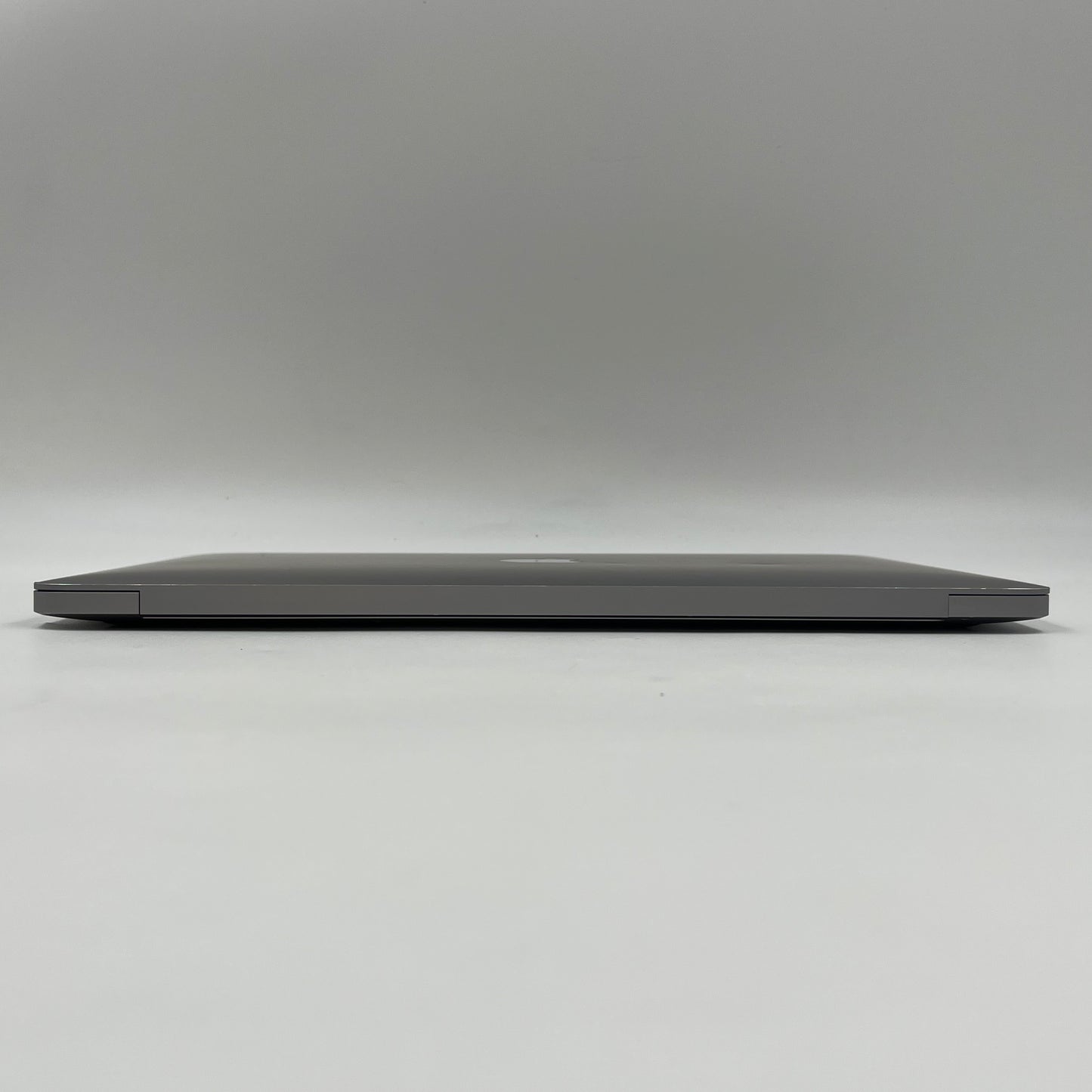 2019 Apple MacBook Air 13.3" i5 1.6GHz 8GB RAM 128GB SSD Space Gray A1932