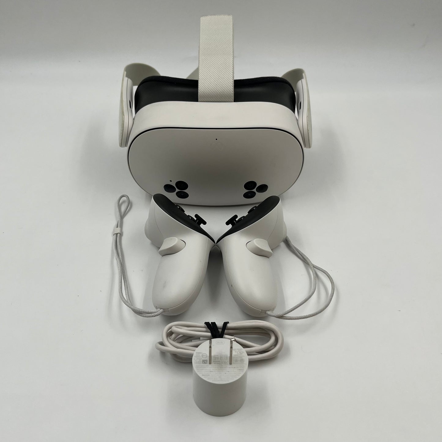 Meta Quest 3S 128GB Standalone All-in-One VR Headset P27