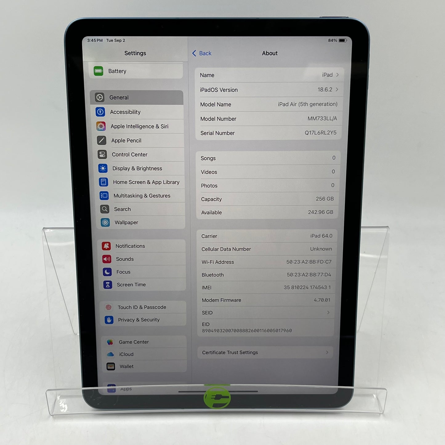 Unlocked Apple iPad Air 5th Gen 256GB Blue MM73LL/A