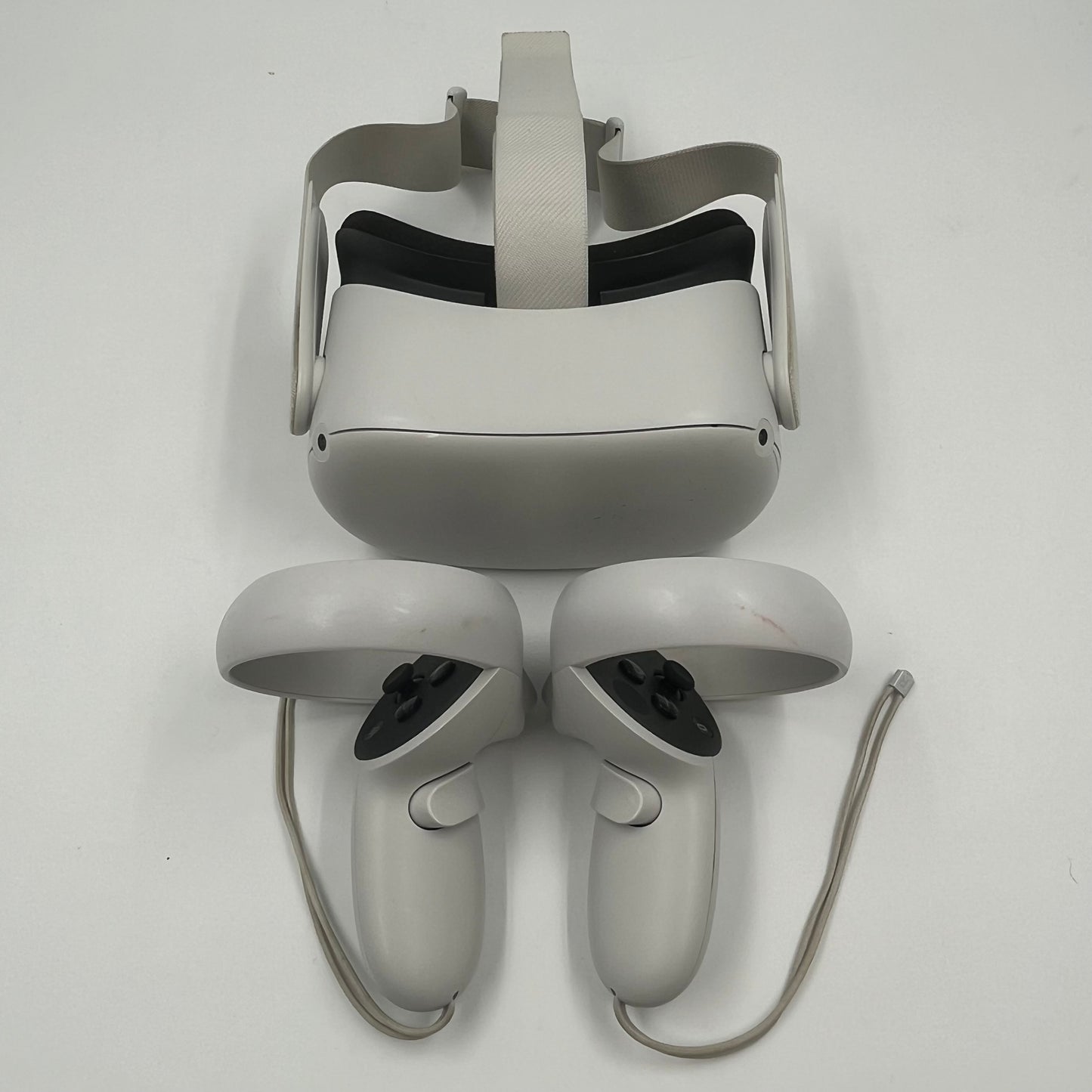 Oculus Quest 2 128GB Standalone All-in-One VR Headset KW49CM