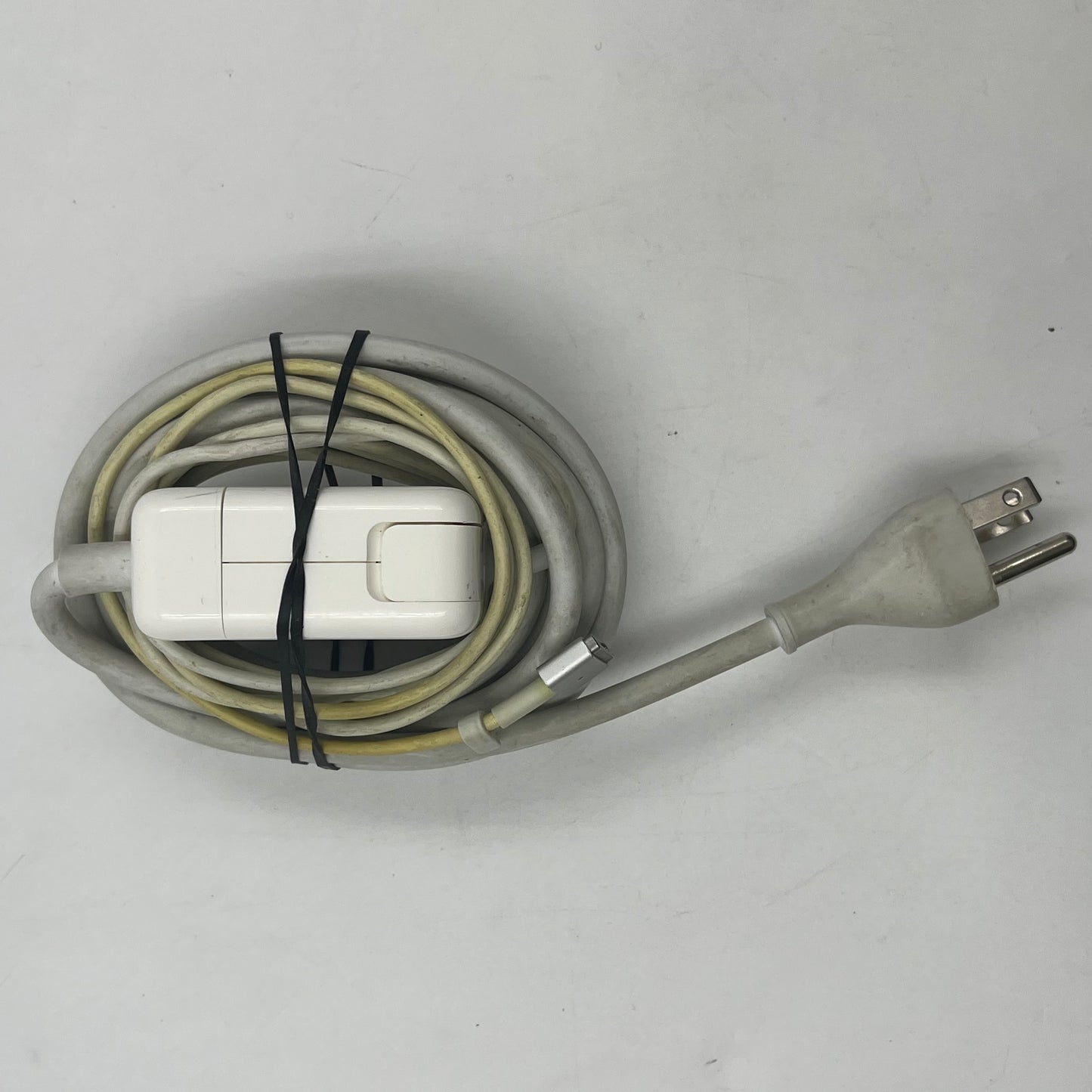 2015 Apple MacBook Air 11" i5 1.6GHz 4GB RAM 128GB SSD Silver A1465