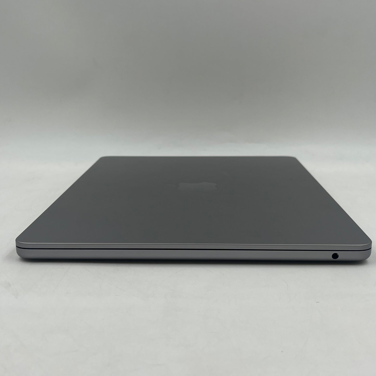 2024 Apple MacBook Air 13.6" M3 8C GPU 4.0GHz 8GB RAM 256GB SSD A3113