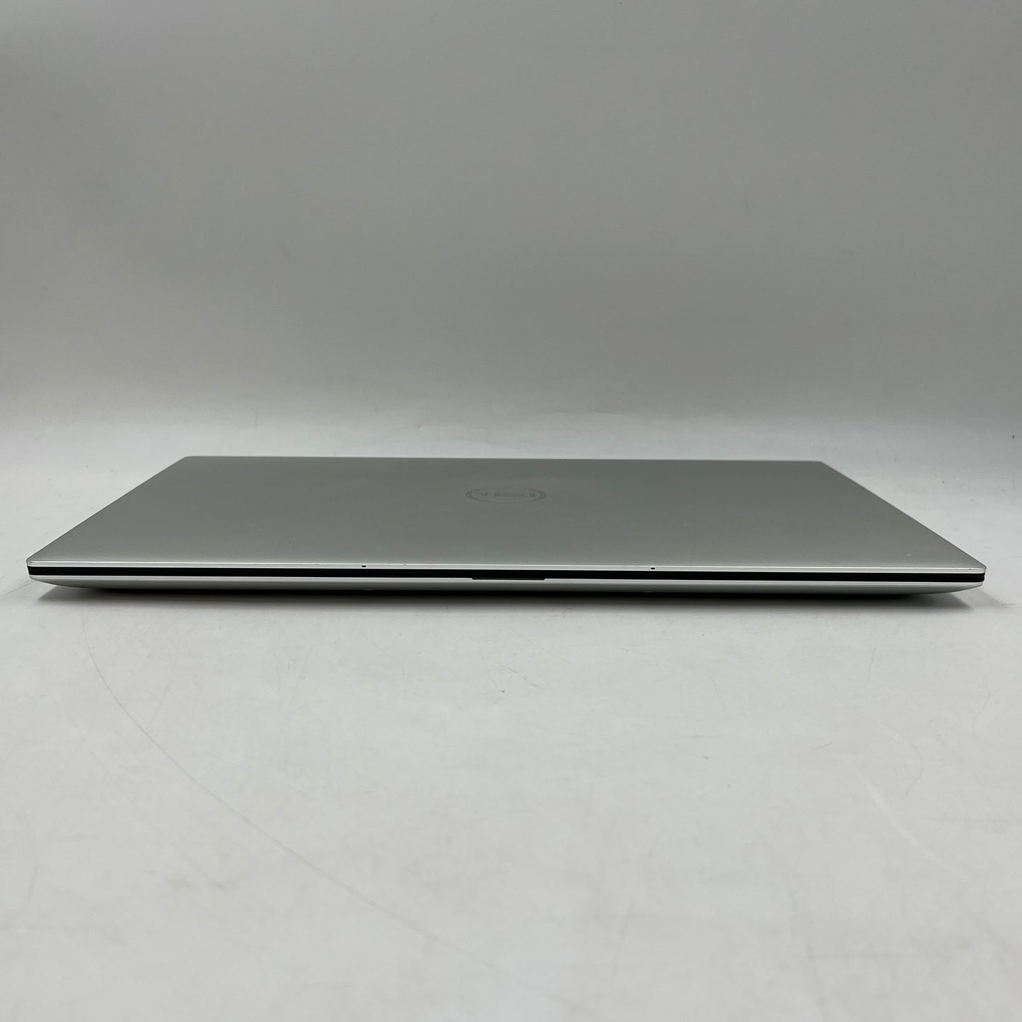 Dell XPS 15 9510 15.6" i9-11900H 2.5GHz 32GB RAM 1TB SSD GeForce RTX 3050 Ti