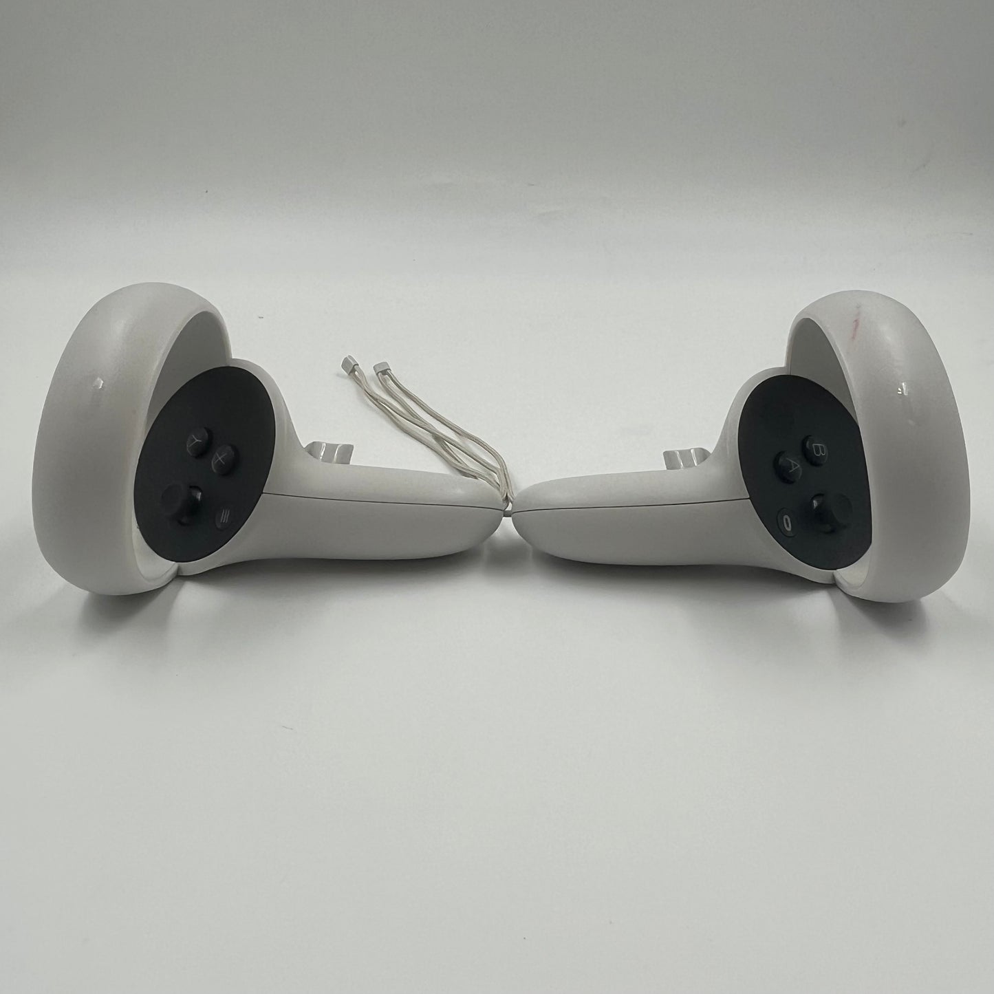 Oculus Quest 2 128GB Standalone All-in-One VR Headset KW49CM