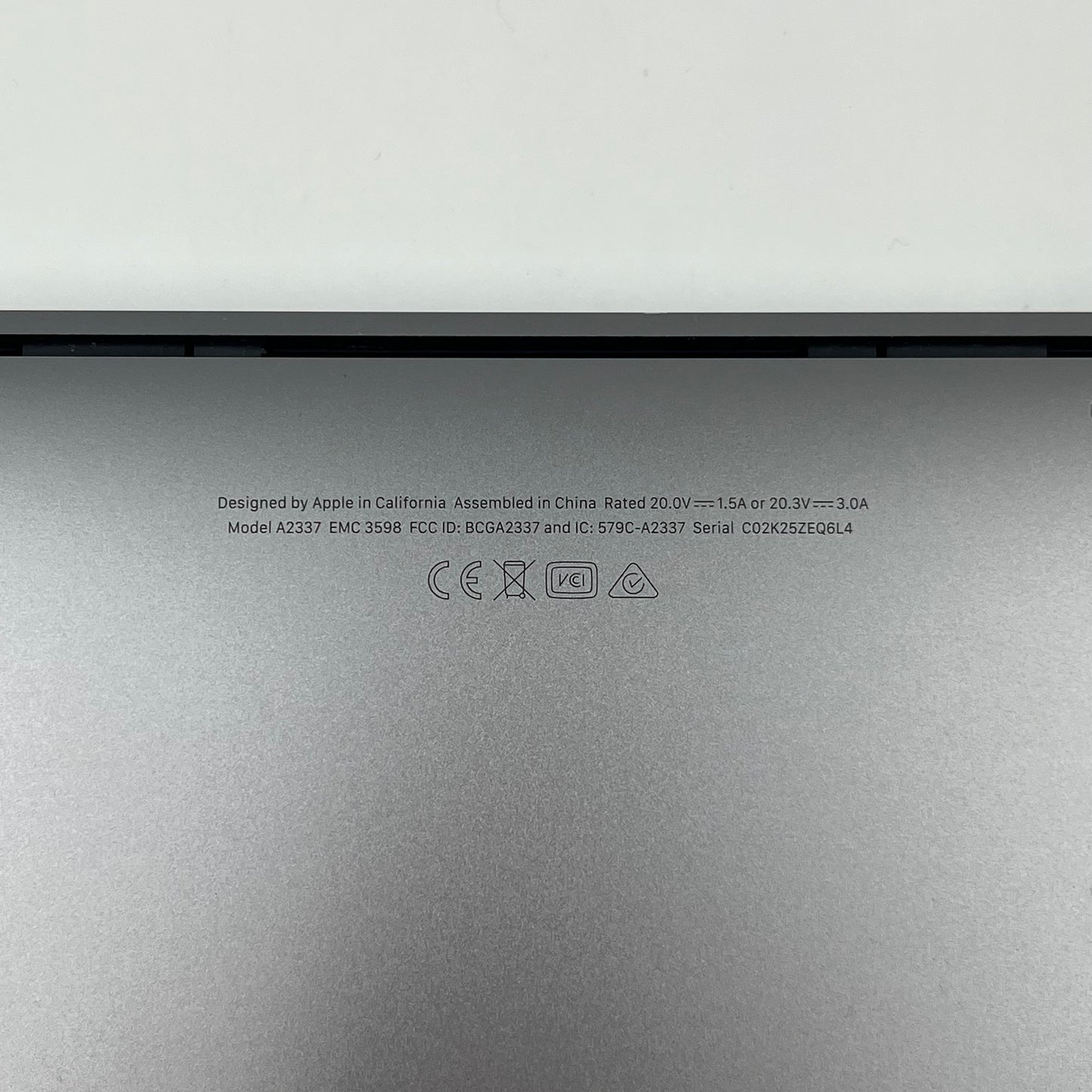 2020 Apple MacBook Air 13.3" M1 7C GPU 3.2GHz 8GB RAM 256GB SSD A2337