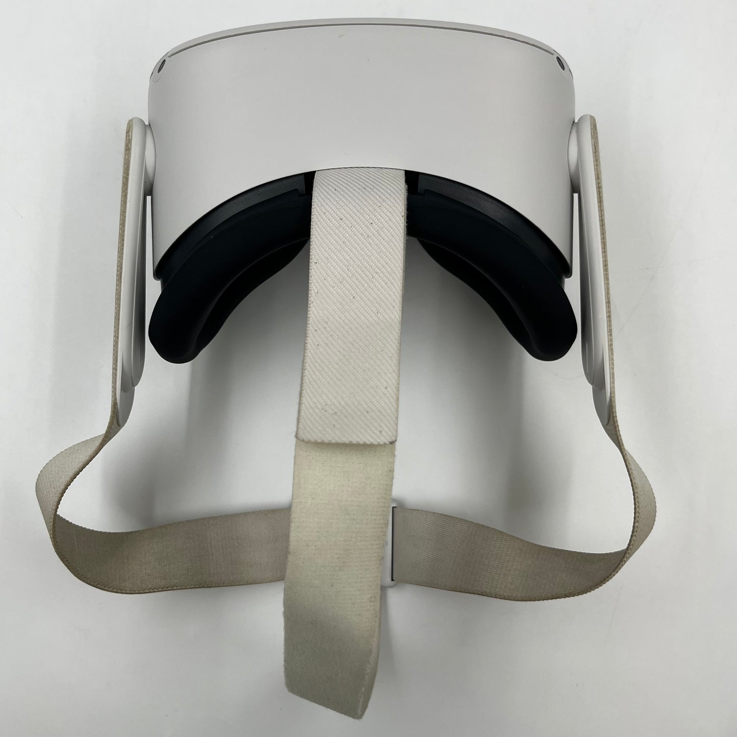 Meta Quest 2 64GB Standalone All-in-One VR Headset KW49CM