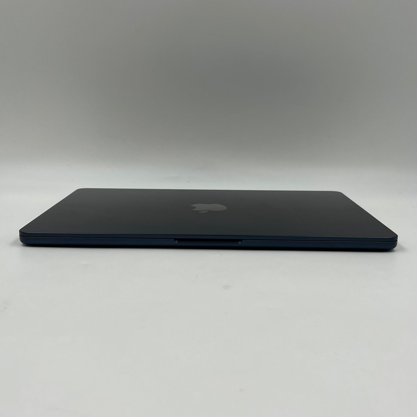 2022 Apple MacBook Air 13.6" M2 10C GPU 3.5GHz 8GB RAM 512GB SSD A2681