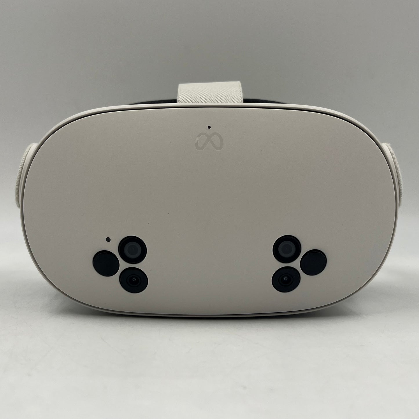 Meta Quest 3S 128GB Standalone All-in-One VR Headset P97