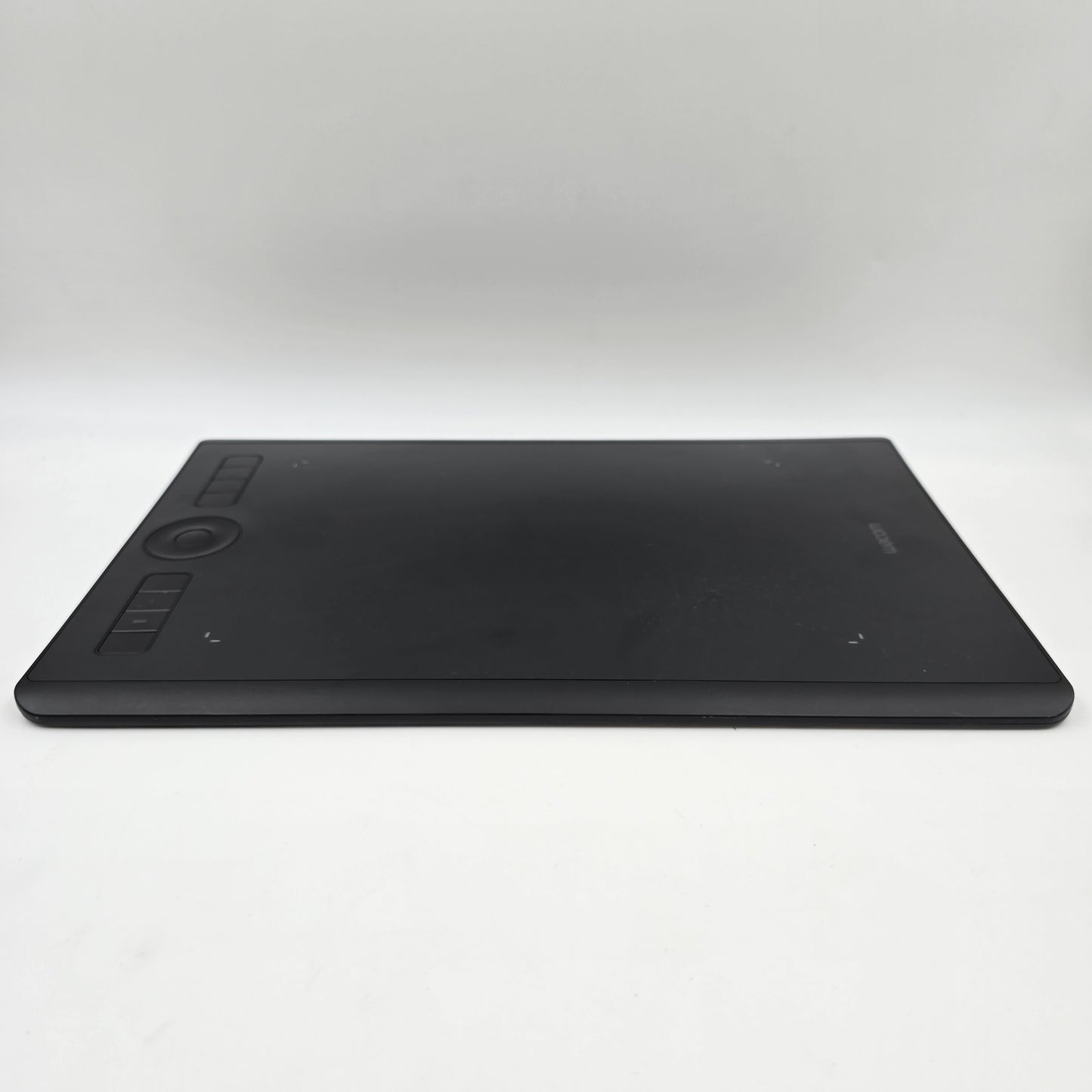 Wacom Intuos Pro Black PTH-660