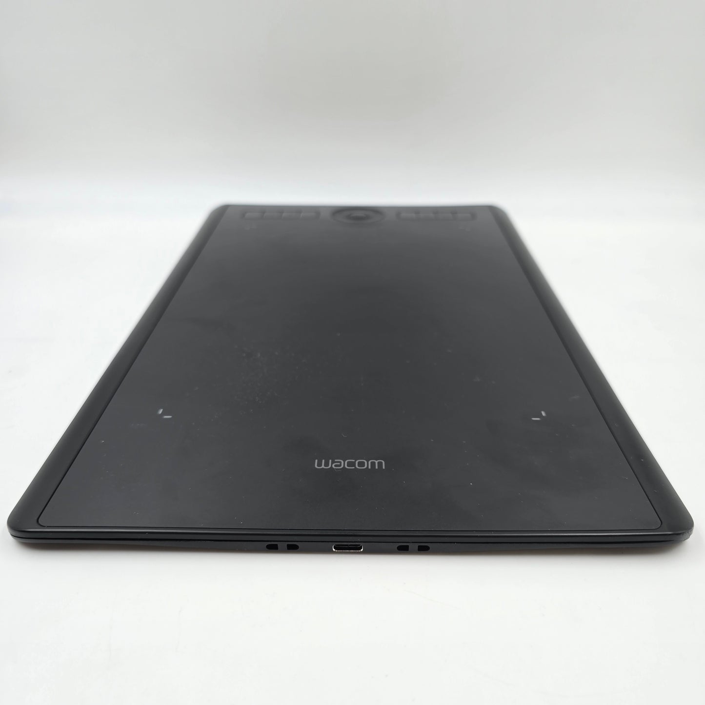 Wacom Intuos Pro Black PTH-660