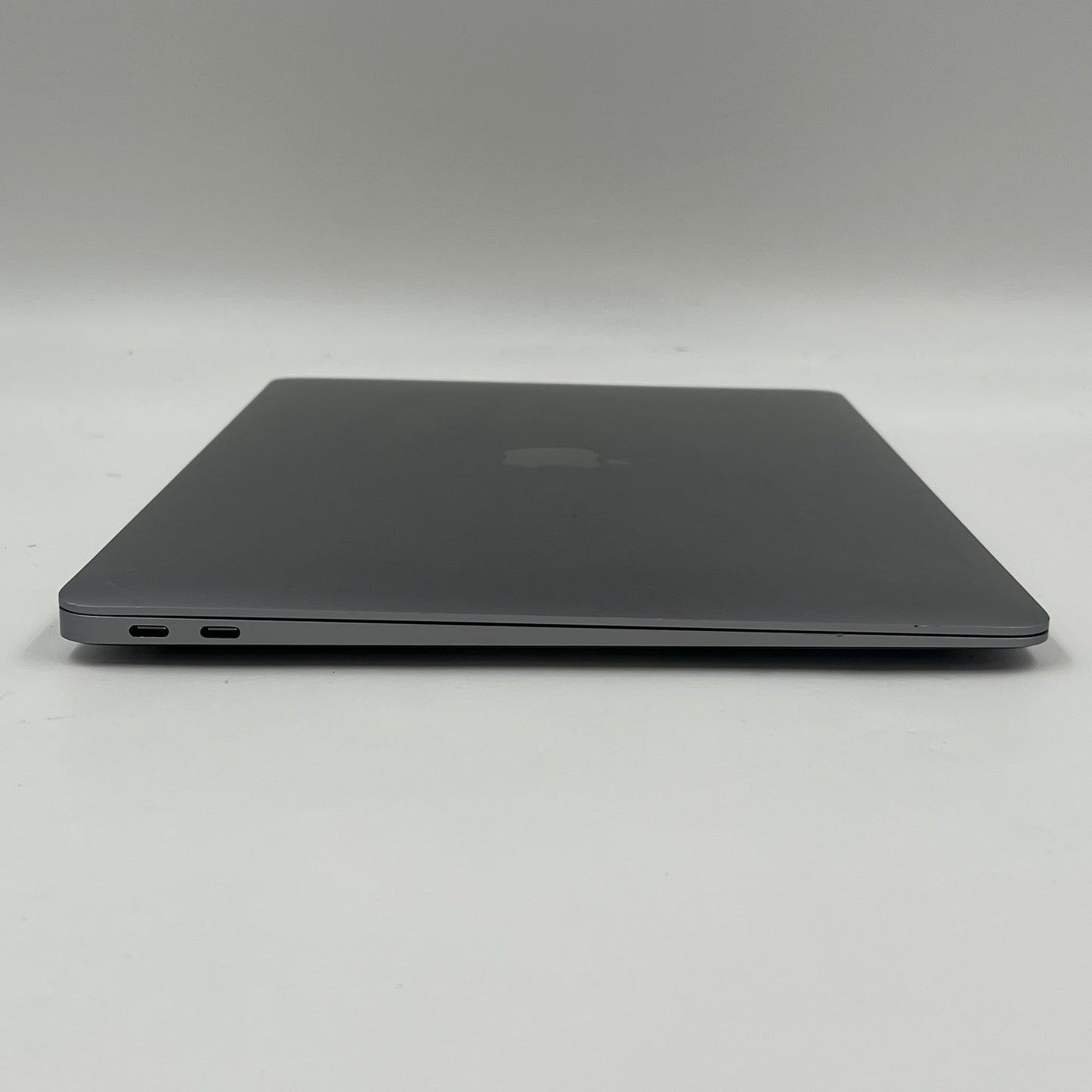 2020 Apple MacBook Air 13.3" M1 7C GPU 3.2GHz 8GB RAM 256GB SSD A2337
