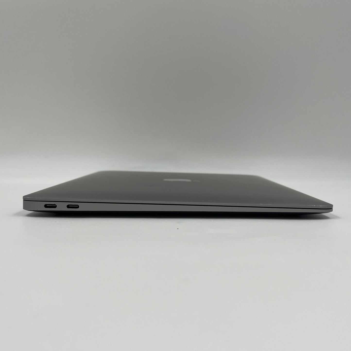 2019 Apple MacBook Air 13.3" i5 1.6GHz 8GB RAM 128GB SSD Space Gray A1932