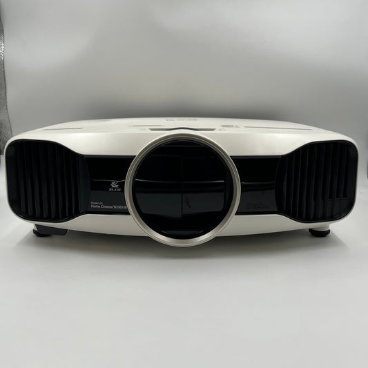 Epson Powerlite Home Cinema 1920 x 1080 2,400 lumens 3LCD Projector 5030UB