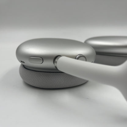Apple AirPods Max Wireless Over-Ear Headphones Silver MGYJ3AM/A