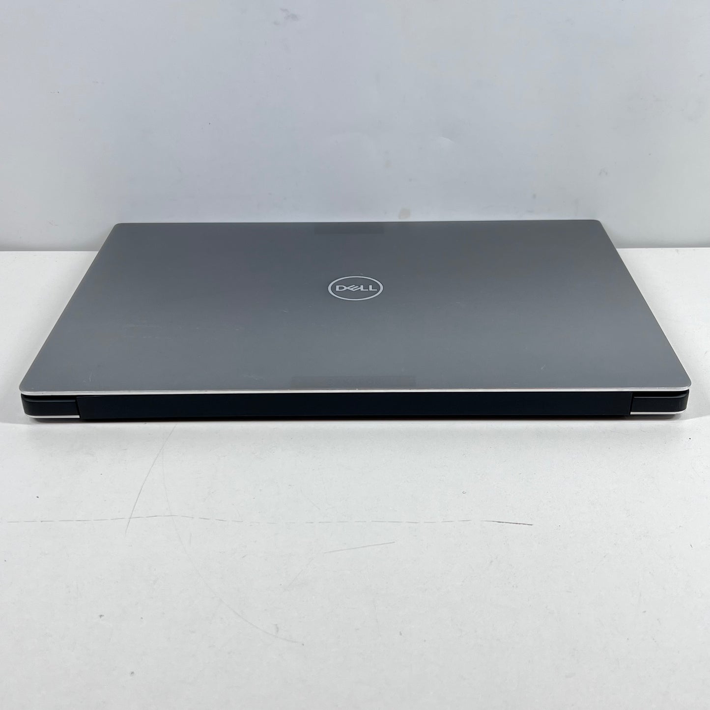 Dell Precision 5540 8Q3VK63 15.6" i7-9850H 2.6GHz 32GB RAM 1TB SSD Quadro T2000