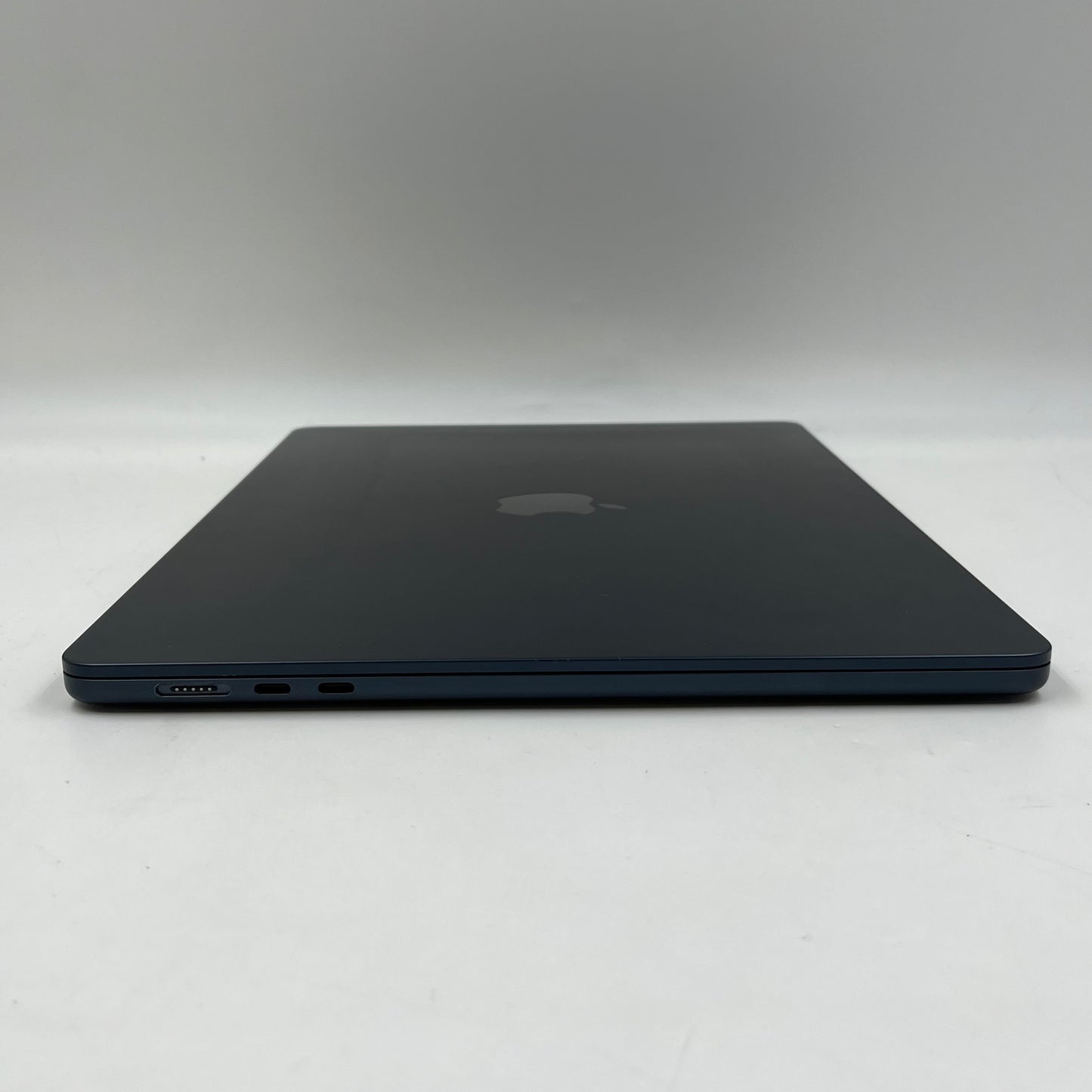 2024 Apple MacBook Air 15" M3 10 Core 4.0GHz 24GB RAM 512GB SSD A3114