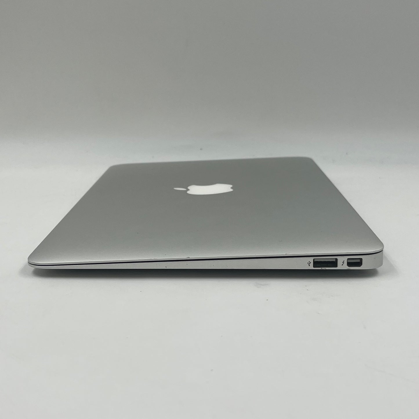 2015 Apple MacBook Air 11" i5 1.6GHz 4GB RAM 128GB SSD Silver A1465